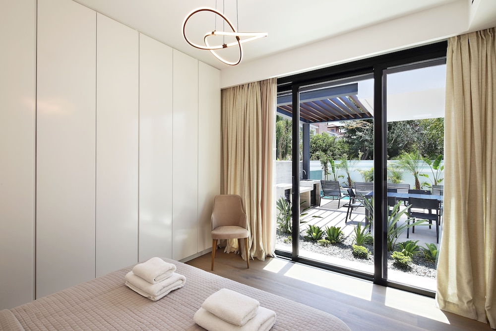 Paphos Vacations - Elysia Park - Property Image 22