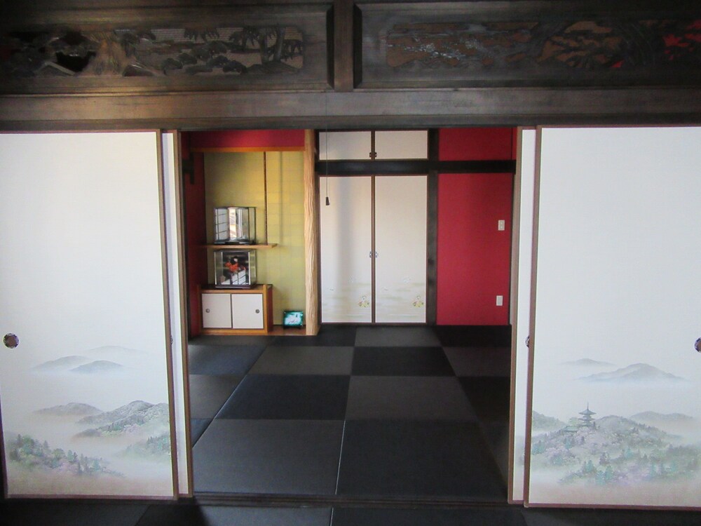 Guest house TIGA - Hostel