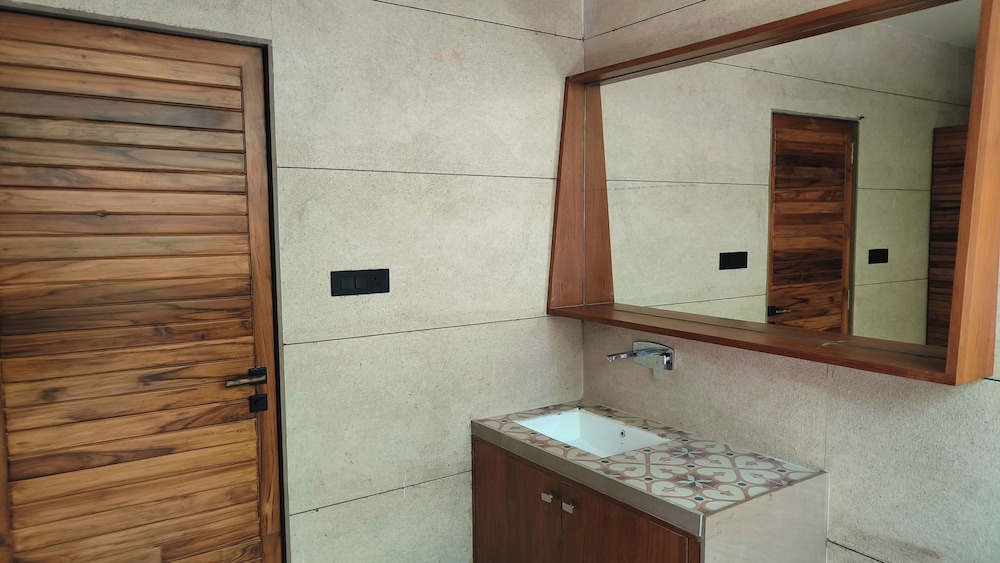 Le Casa Lion Resort - A Premium Resort In Sasan Gir