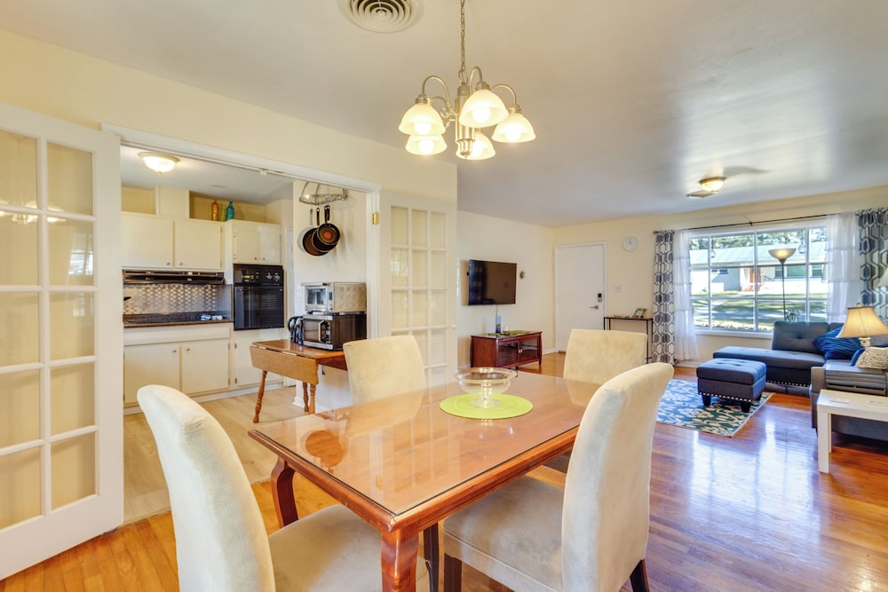 4 Mi to Fsu! Family Gem w/ Deck in Tallahassee