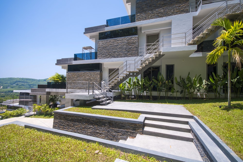 Luxury Hillside Residence at Bangtao view 5