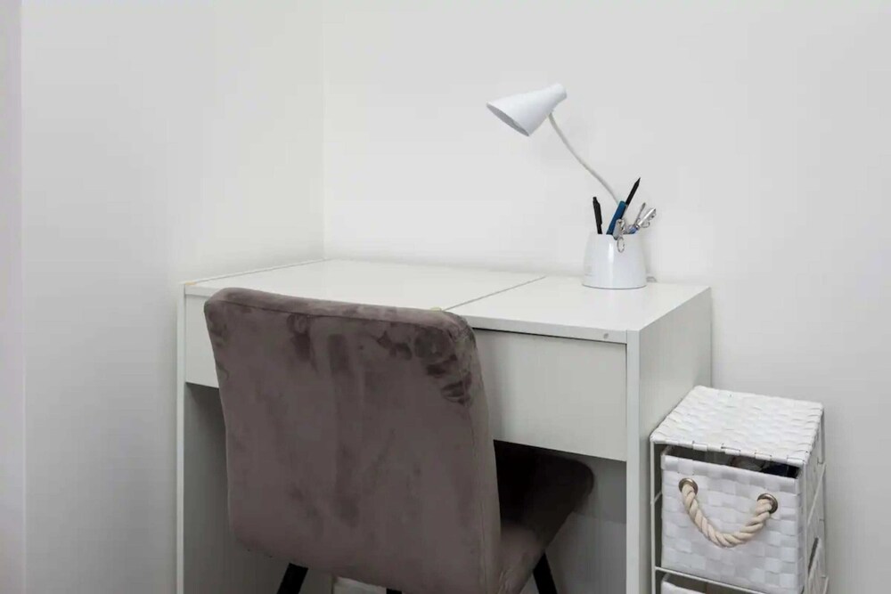Sleek & Modern 1BD Flat - Angel