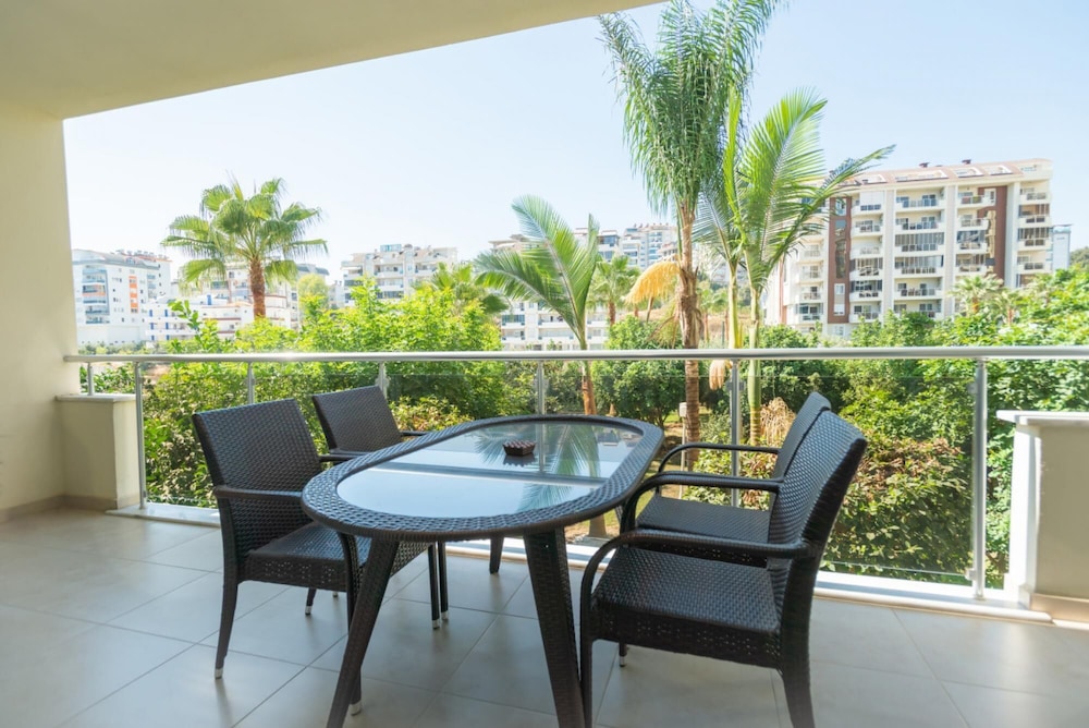 Marvelous Resort With Shared Pool in Alanya view 3