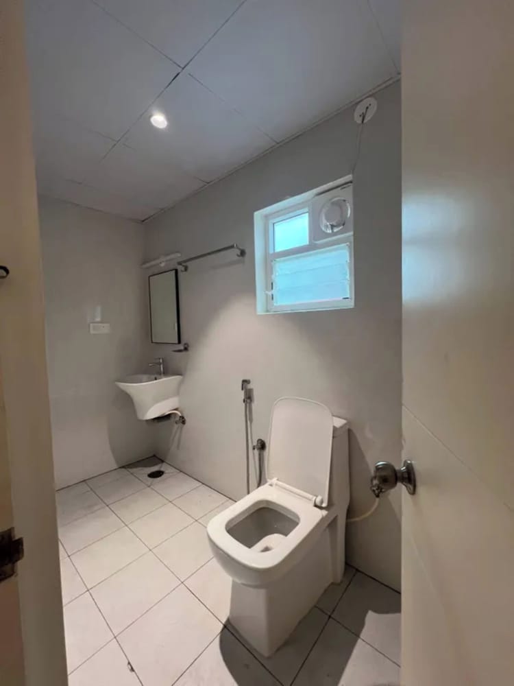 Fabhotel Serenity I