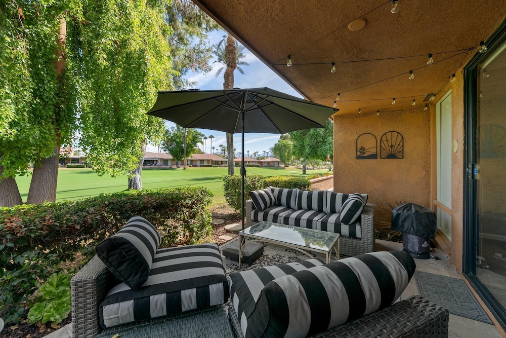 Designer Seville Condo w Golf Mountain Views