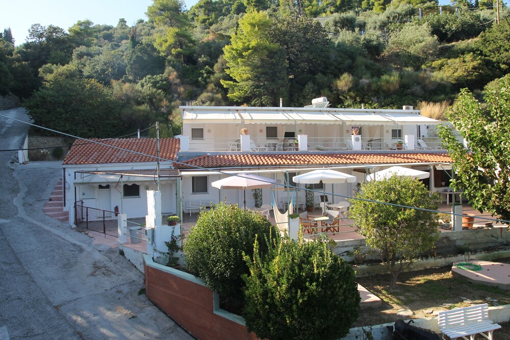 Maeiz Skopelos
