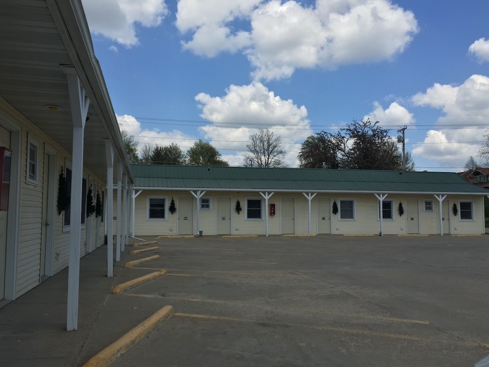 Evergreen Inn