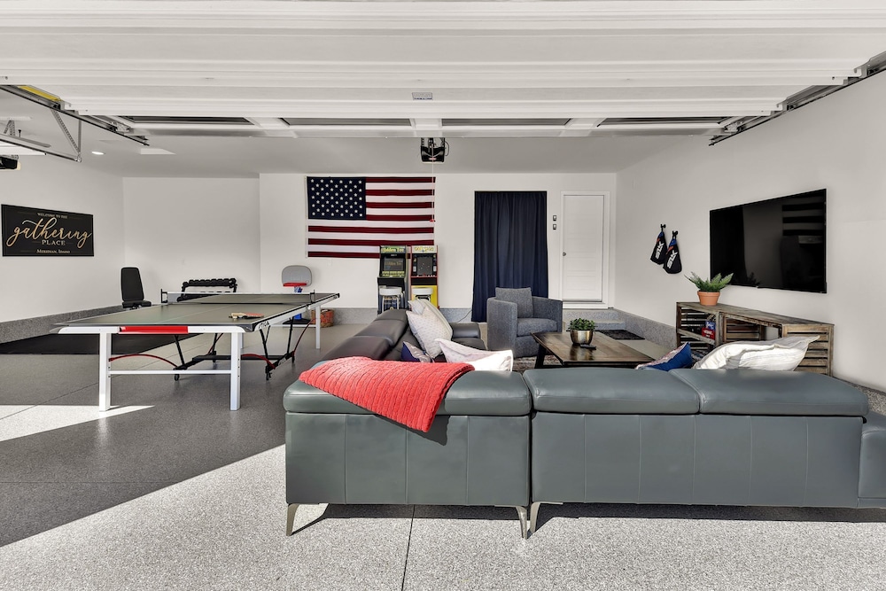 Spa Nights Game Room Fun Luxe 5BR Sleeps 17