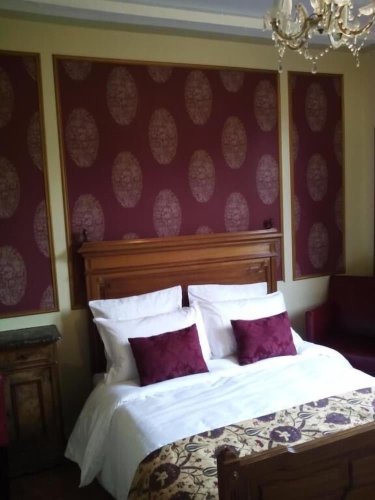 Manoir de Barbotin view 5