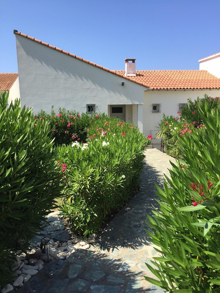 Maison Pieds Dans l eau St Florent