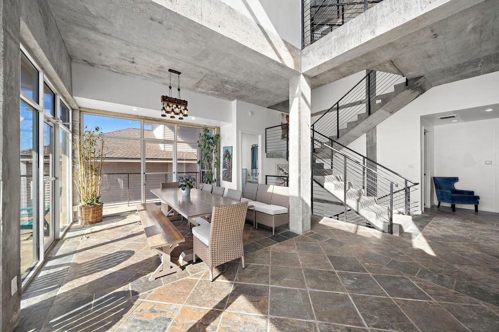 Oceanfront Experience by Ryson Vacation Rentals