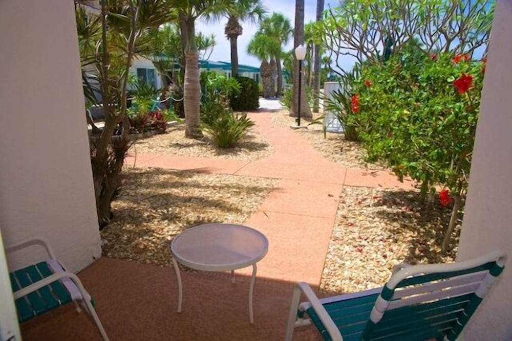 Sea Club I Beach Resort