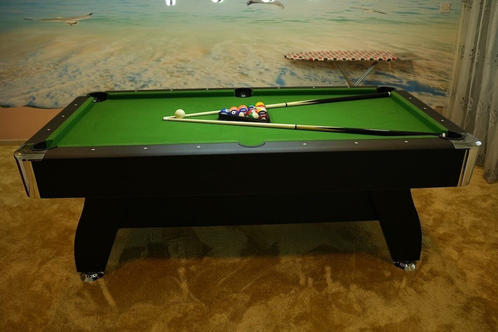 Free Gym and Pool Near to Beach Bunk Bed