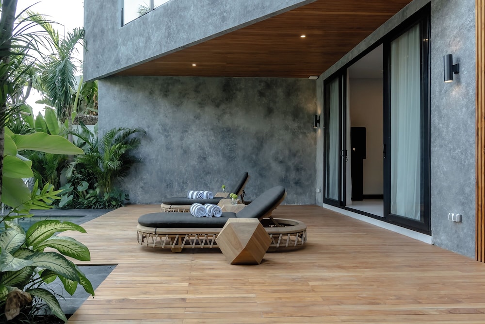 AMO Residences