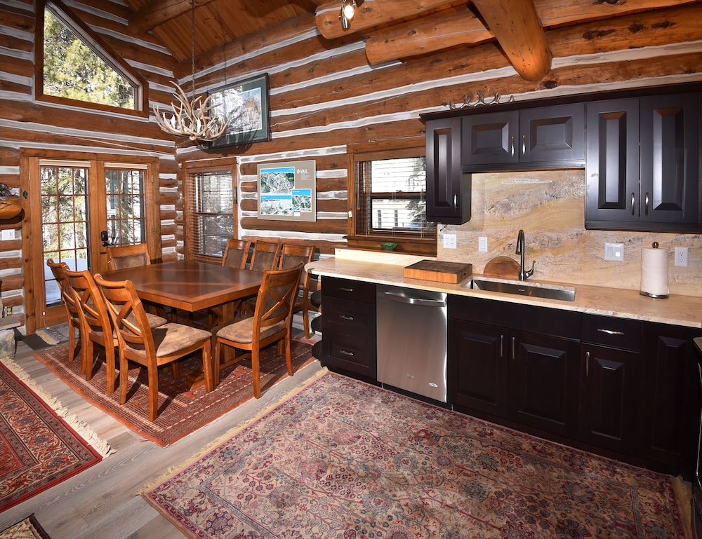 Timbercreek #10b 3 Bedroom Home by RedAwning