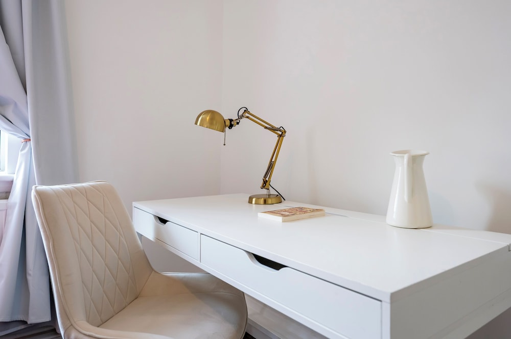 Modern London stay near Nothing Hill