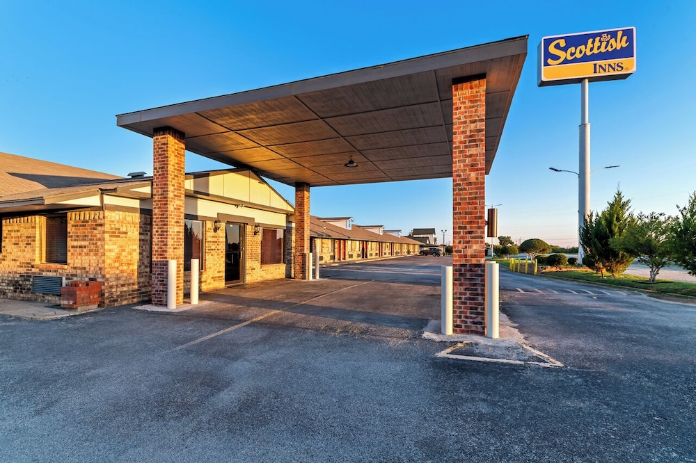 Scottish Inn Decatur