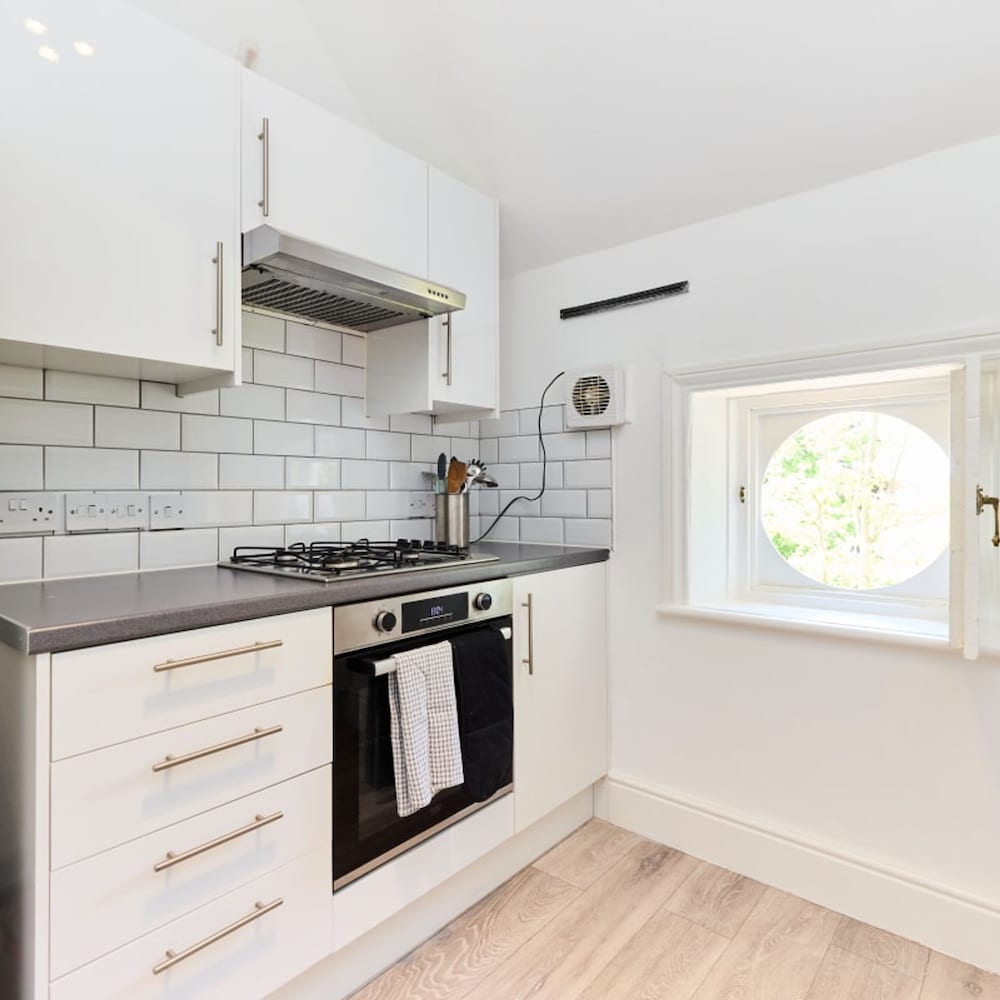 The Beckenham Place - Trendy 1bdr Flat view 2