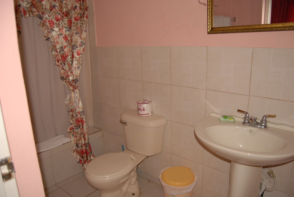 PinkHibiscus Guest House