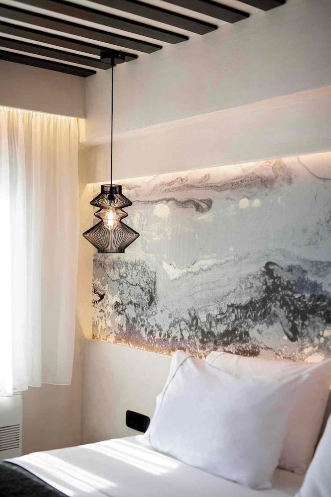 ArmonOia Suites