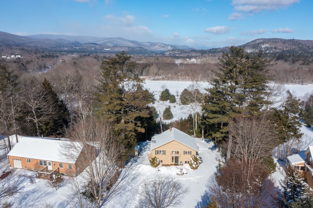 Scenic White Mountains Retreat 4 Bedroom Home