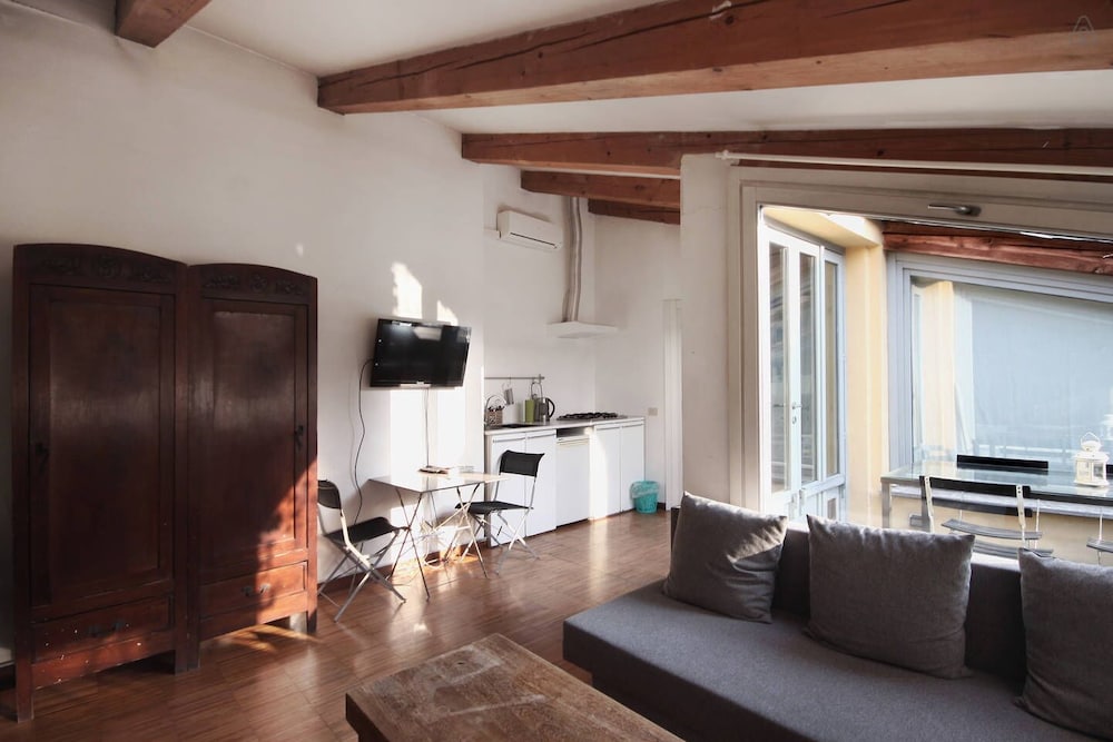 dHomes Apartments & Rooms-Duomo Delight