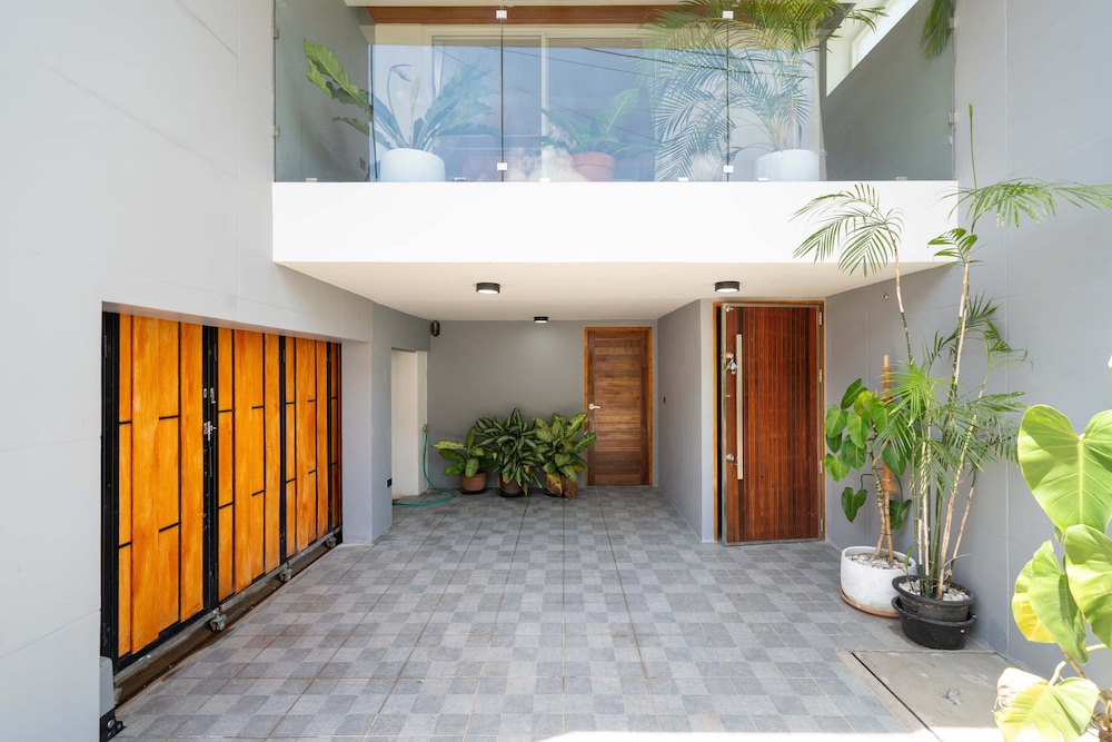 4-Storey Villa Mare with Seaview Pool