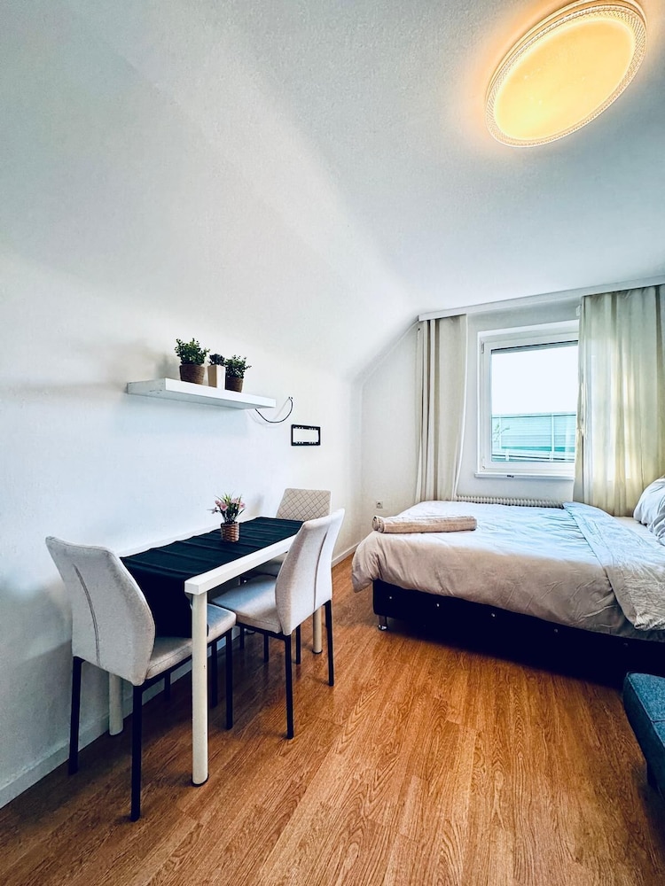 Cozy Garden Villa near Danube For 16P