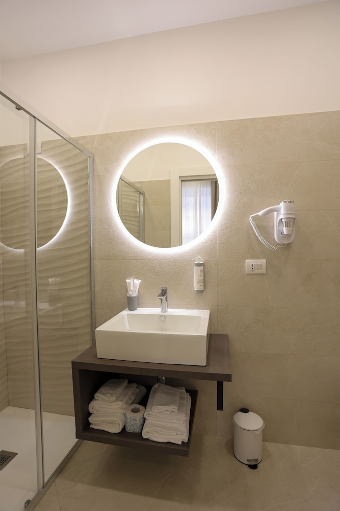 Elysium Relais