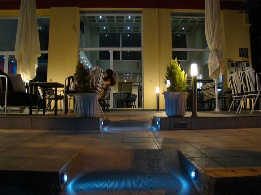 Maravellia Art Hotel - Property Image 12