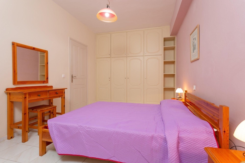 Villa Thalassa Large Private Pool Walk to Beach Sea Views A C Wifi Car Not Required - 920 view 5