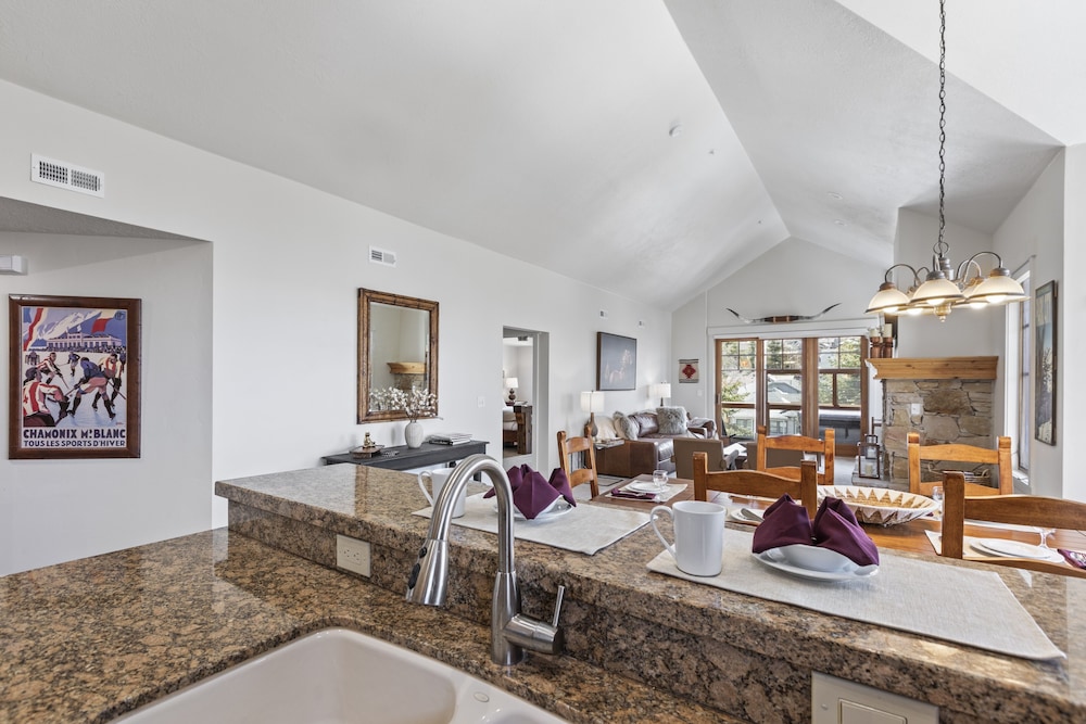 Park City Ski Resort - Town Pointe Condos