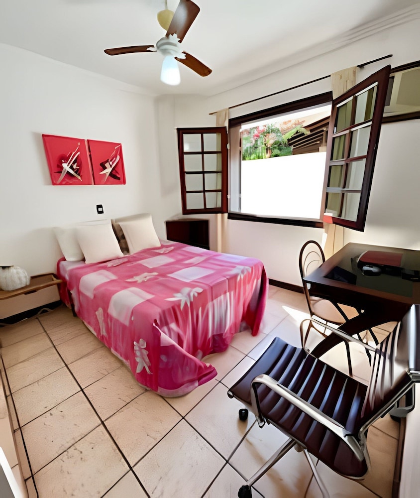 Casa com piscina em Acapulco Guarujá SP3