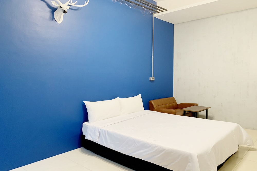 Snug Nine Inn
