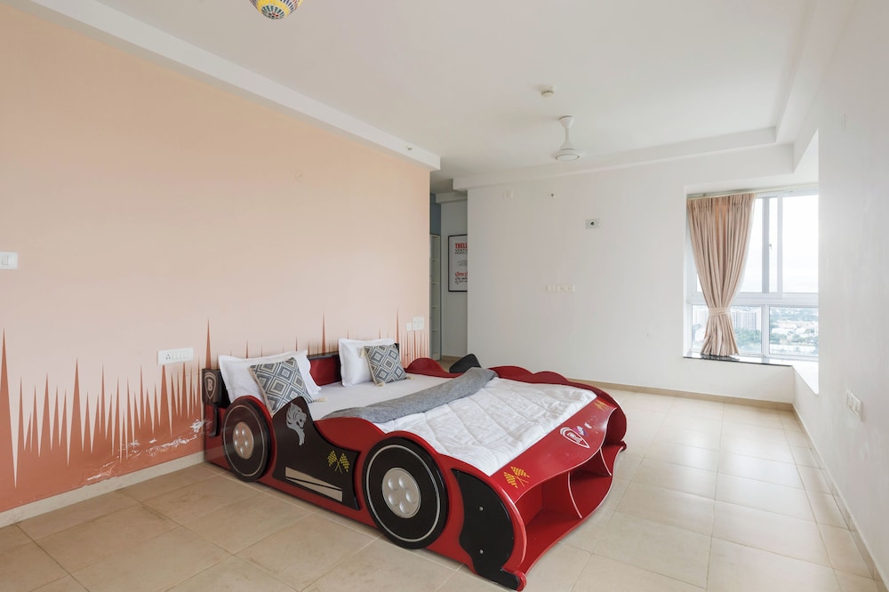 Skyline Haven by Red Olive4bhk30mins Airport