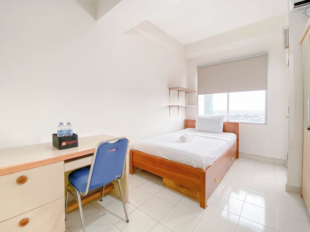 Tranquil and Comfy Studio Apartment at Easton Park Residence Jatinangor