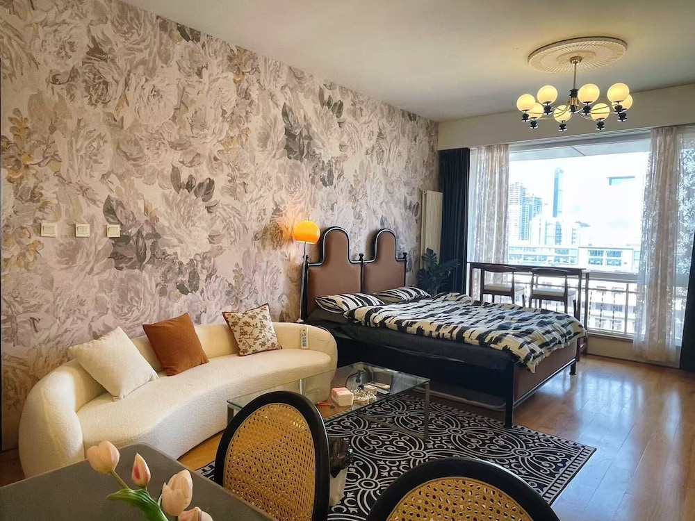 Beijing Furnished Apt with Queen bed