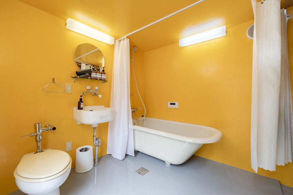 House Hotel nakano TNA