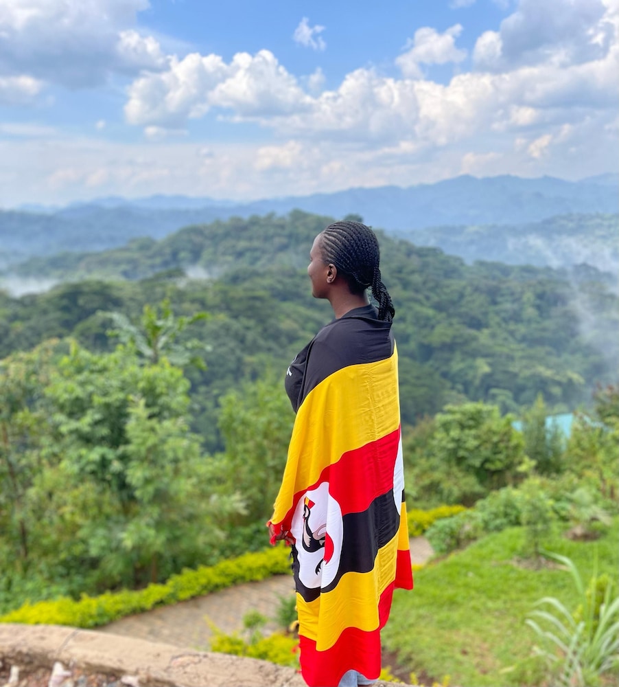 Bwindi Neckview Lodge