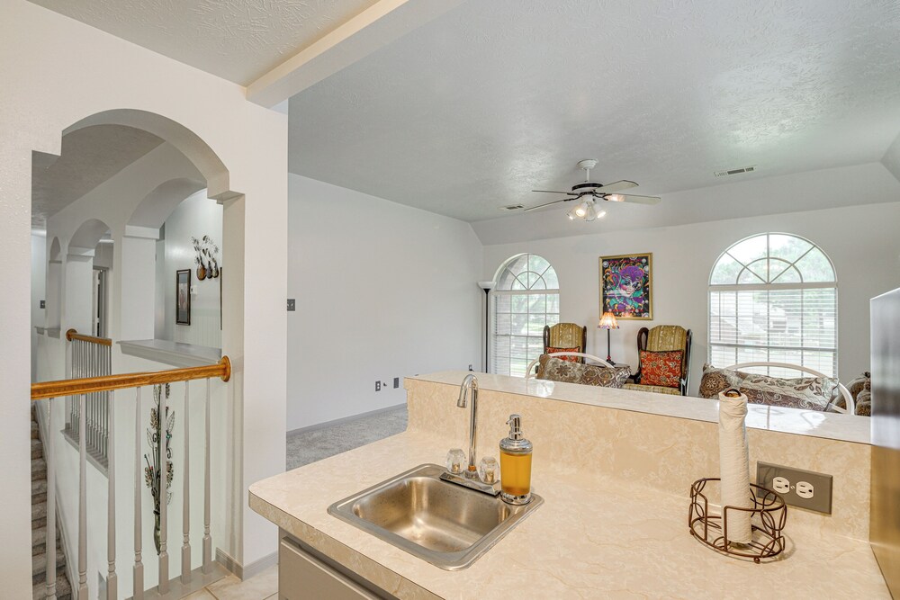 12 Mi to Dtwn Houston: Family-friendly Home!