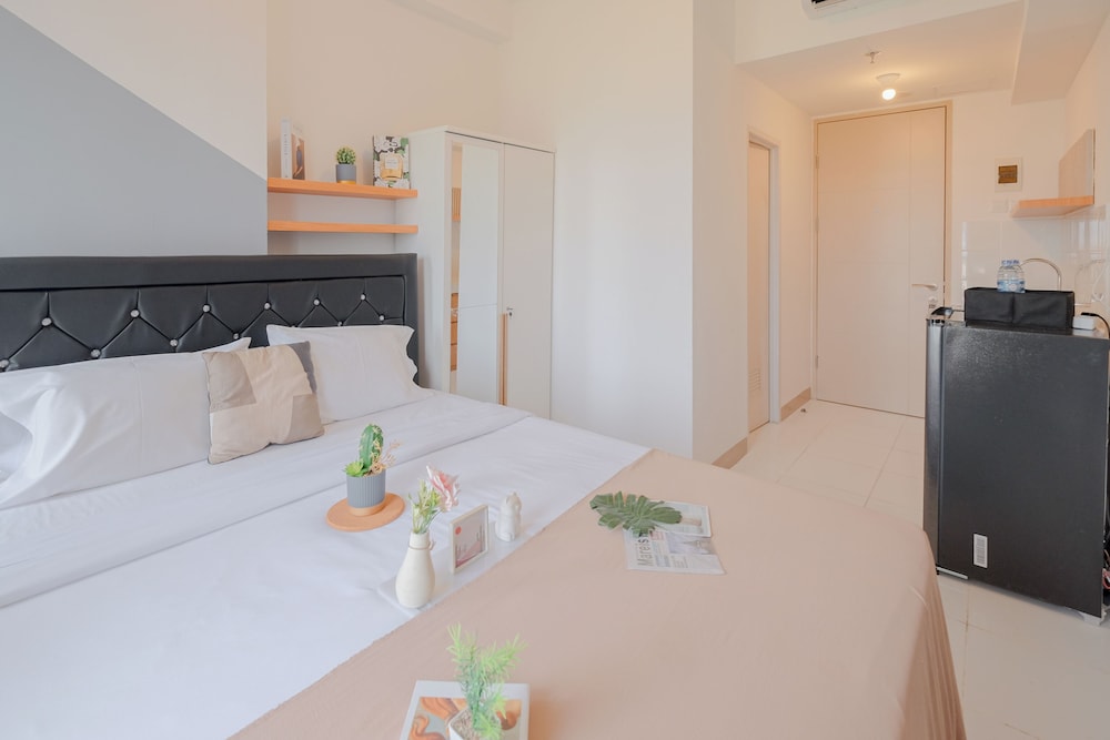 Comfort And Warm Studio At Tokyo Riverside Pik 2 Apartment