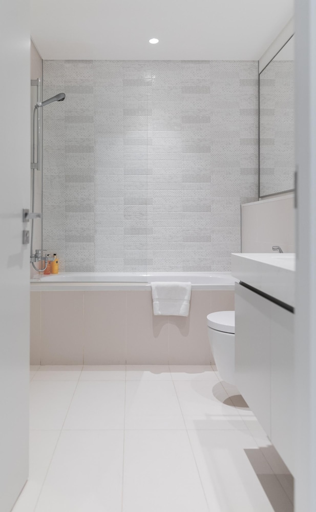 DXB - Sunrise Bay - T1 - 2203 - PJ