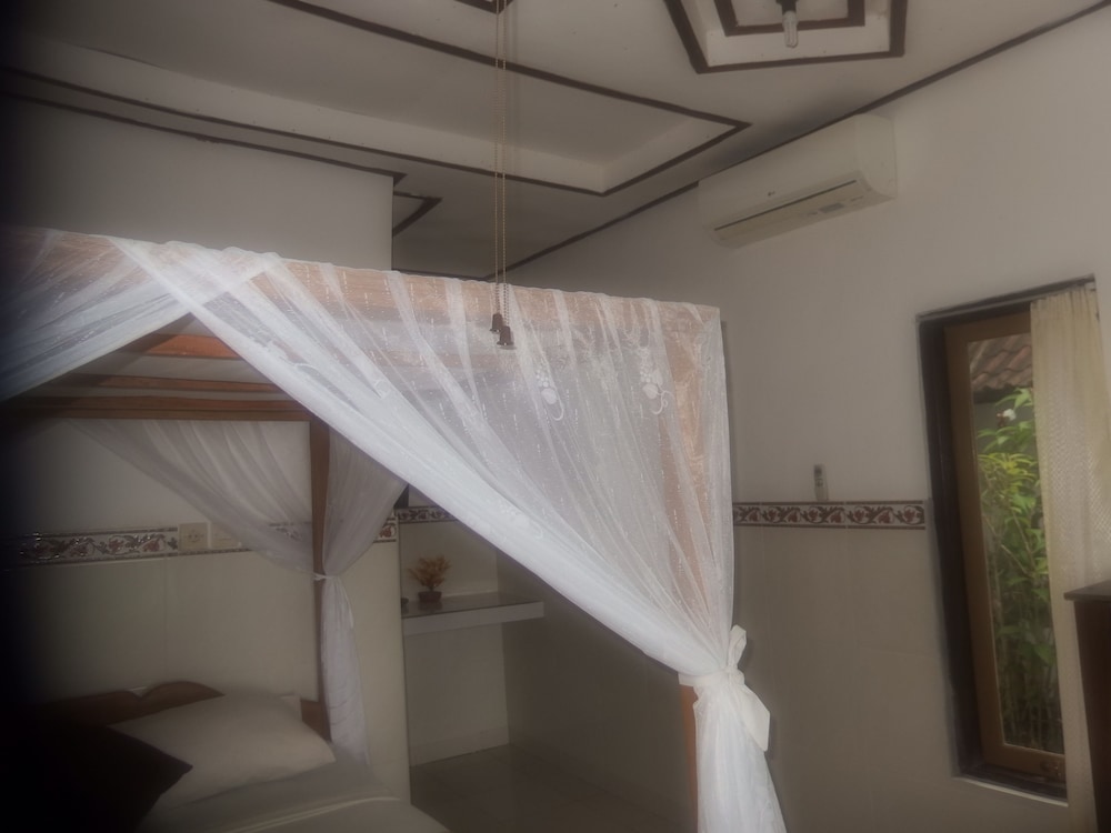 Bukit Indah Home Stay