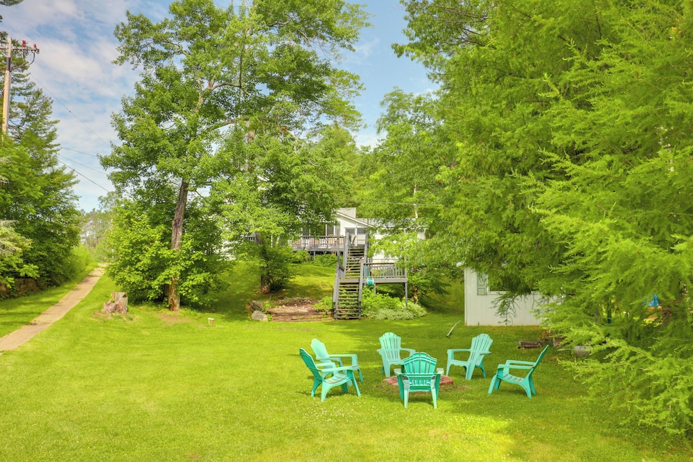 Snowmobile Trail On-site: Cozy Post Lake Retreat