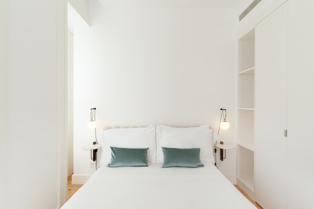 Feel Porto Cl Rigos Charm Flat 2 1