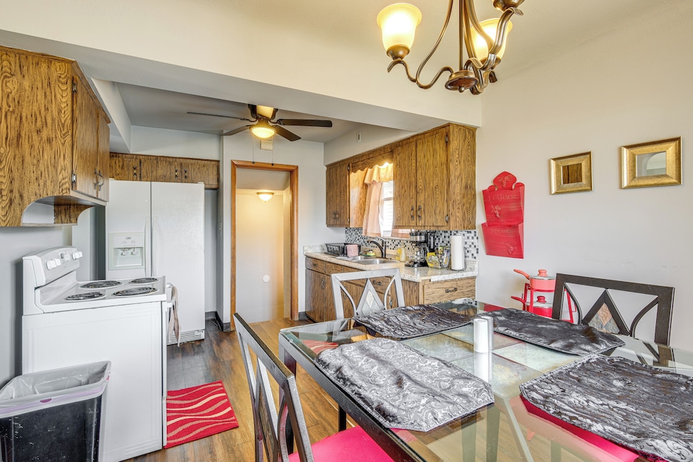 8 Mi to Dtwn Cleveland: Quiet Home w/ Fenced Yard