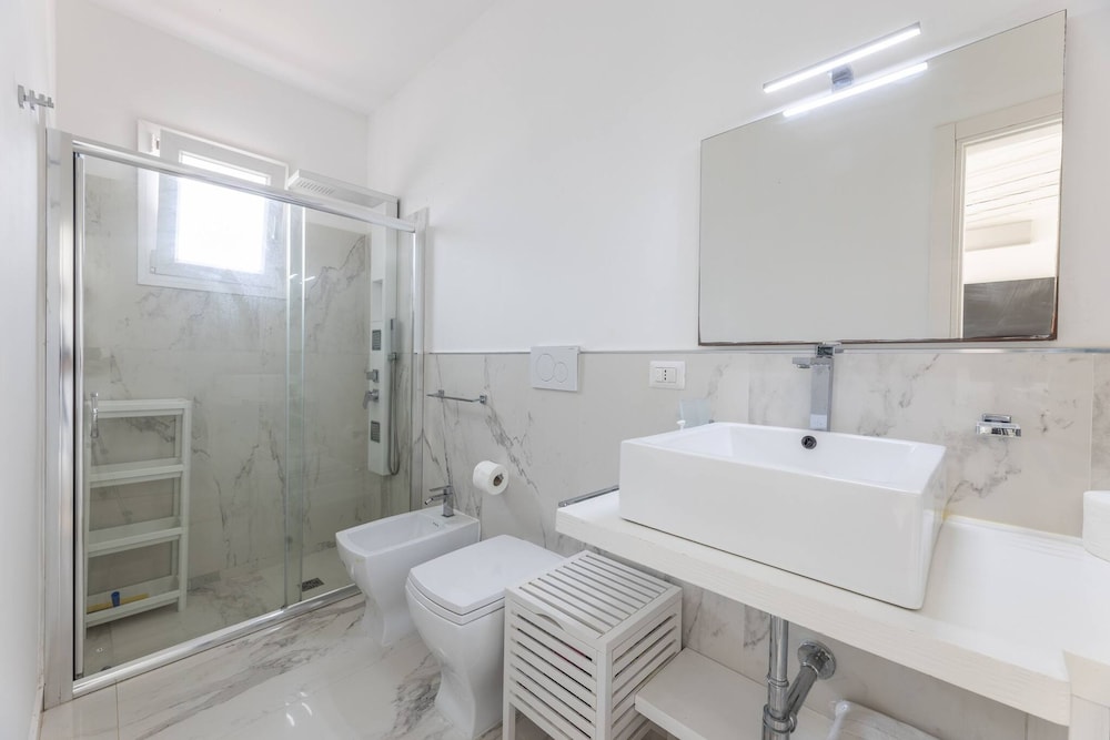 Villa Eriberto - Pool 3 Bedrooms 8 Sleeps