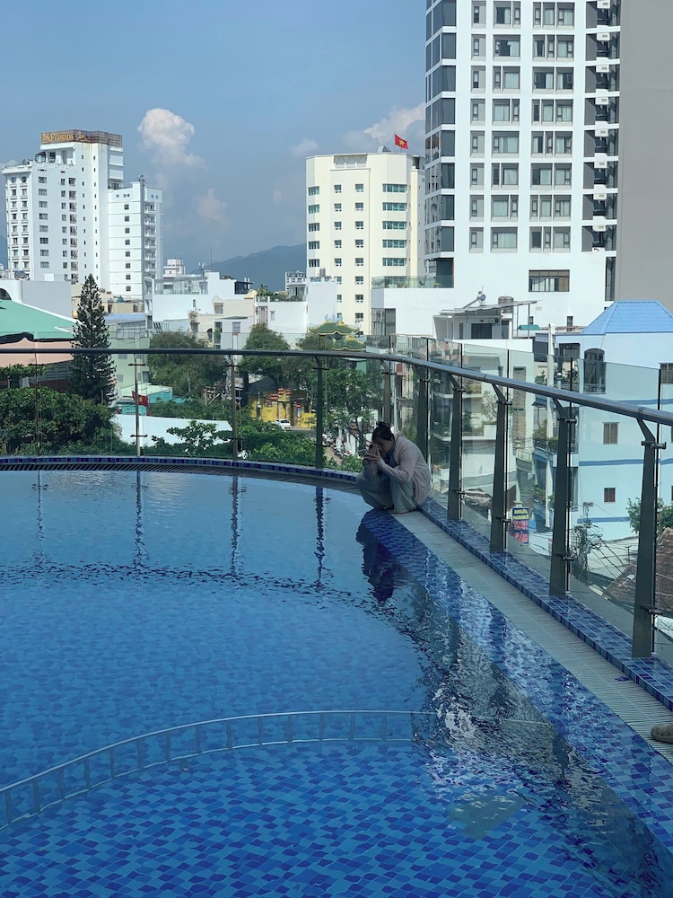 Ocean Vista Marina Suites Nha Trang