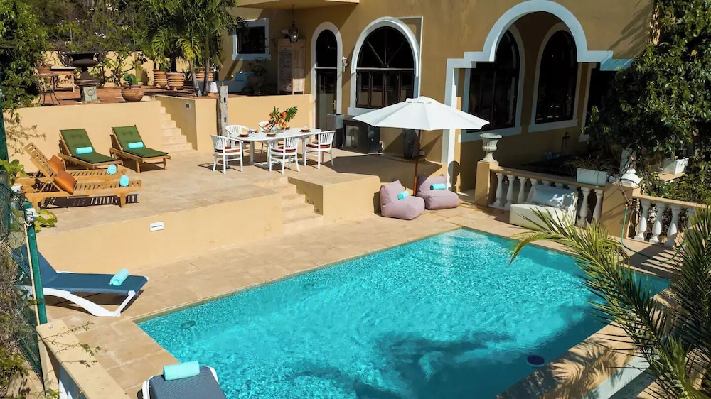 Mountain Villa Infinity Pool Majestic Views