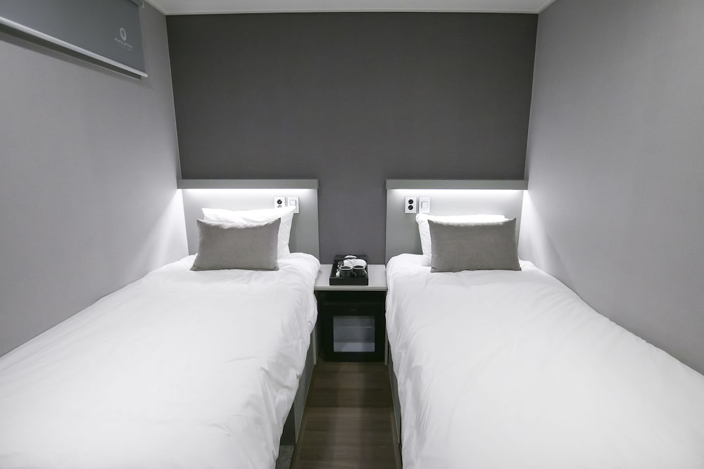 Philstay Myeongdong Station - Hostel